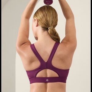 Athleta Interval Sports Bra XS (D-DD cups) in Wild Plum